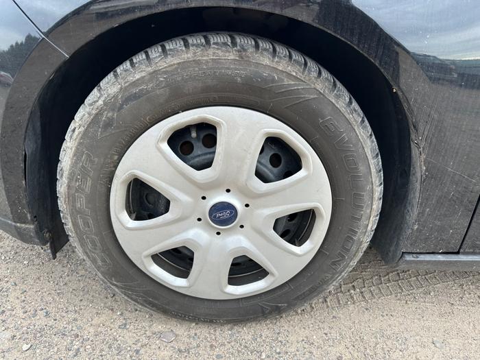 2017 ford focus s-sedan with 161400 miles for sale near elk-river, minnesota a77b60ab305a44dc86f173a3e58feb3e.jpeg