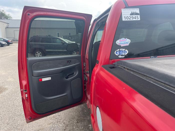 2003 chevrolet silverado-2500hd crew-cab-short-bed-4wd with 283018 miles for sale near elk-river, minnesota a790e897fd6a486d84b0aaa55b24c723.jpeg