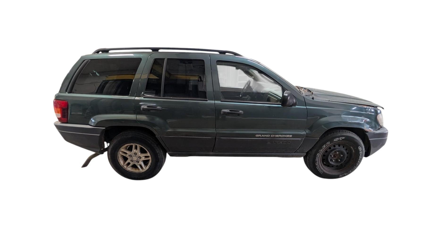 2004 jeep grand-cherokee laredo-4wd with 184162 miles for sale near elk-river, minnesota a7c2a056d63b410b95fc4e703bff8633.jpg