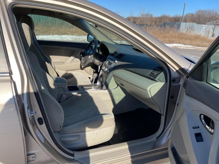 2008 toyota camry with 232997 miles for sale near elk-river, minnesota a7c4f543a53d4533ad3d17a9d7d4952a.jpg