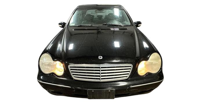 2004 mercedes-benz c-class c240-sedan with 132688 miles for sale near elk-river, minnesota a7fa462fe4d34f9d8a1fcc066712ed21.jpg