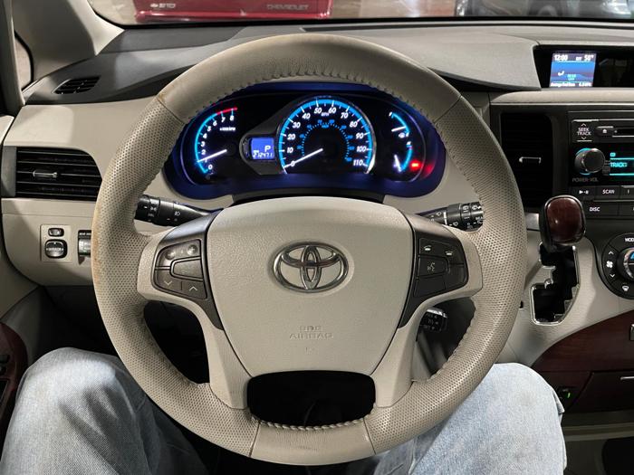 2011 toyota sienna with 212471 miles for sale near elk-river, minnesota a7fcfece20554e3aa45ffa7a3537bd04.jpg