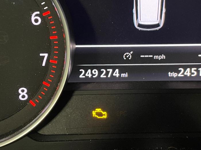 2012 volkswagen touareg lux with 249274 miles for sale near elk-river, minnesota a7ff333f14694f0c97483930de4eb486.jpg