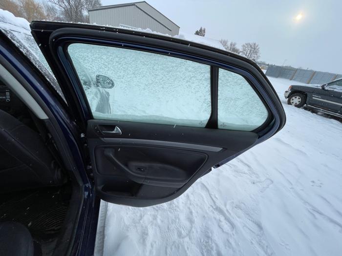 2007 volkswagen jetta 2.5l-w--pkg.-1-&-sunroof with 197375 miles for sale near elk-river, minnesota a80f9e11851f4c6194292382997426a9.jpeg