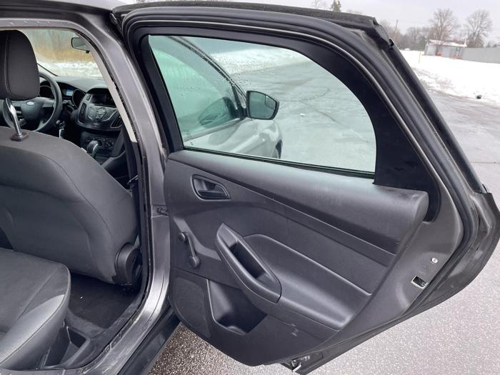 2014 ford focus s with 160780 miles for sale near elk-river, minnesota a81c896553dd499783ddc4e773bfb5b0.jpg