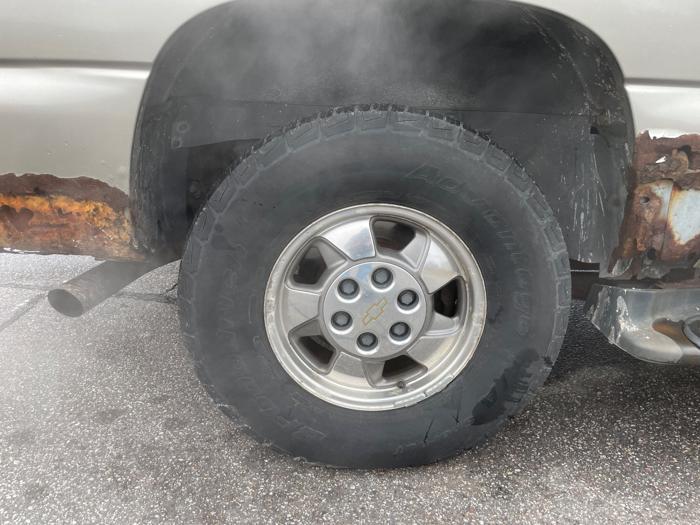 2000 chevrolet suburban k1500-4wd with 214094 miles for sale near elk-river, minnesota a85ceed3cfc84fc49b8ae54ac186a187.jpeg