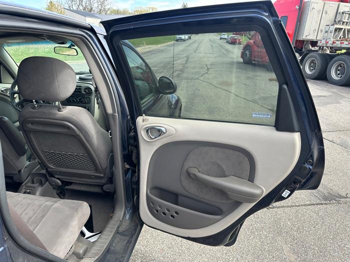 2001 chrysler pt-cruiser base with 112277 miles for sale near elk-river, minnesota a871c8e21b3f4b64b2b83aa0689ca971.jpeg