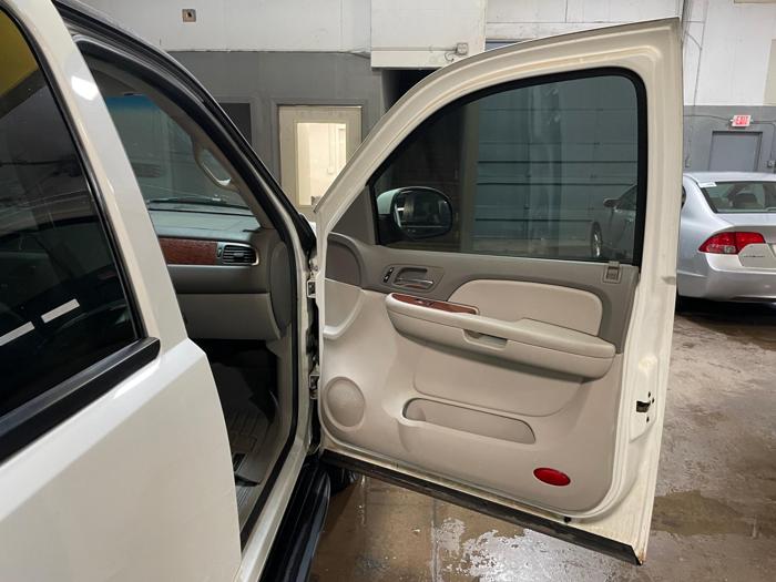 2007 gmc yukon slt with 133446 miles for sale near elk-river, minnesota a872e699fb024274927a86f470baff0e.jpg