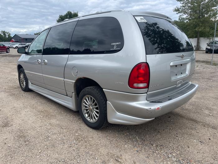 2000 chrysler town-&-country limited with 89273 miles for sale near elk-river, minnesota a87b4db688a747d2ac10d2871424128a.jpeg