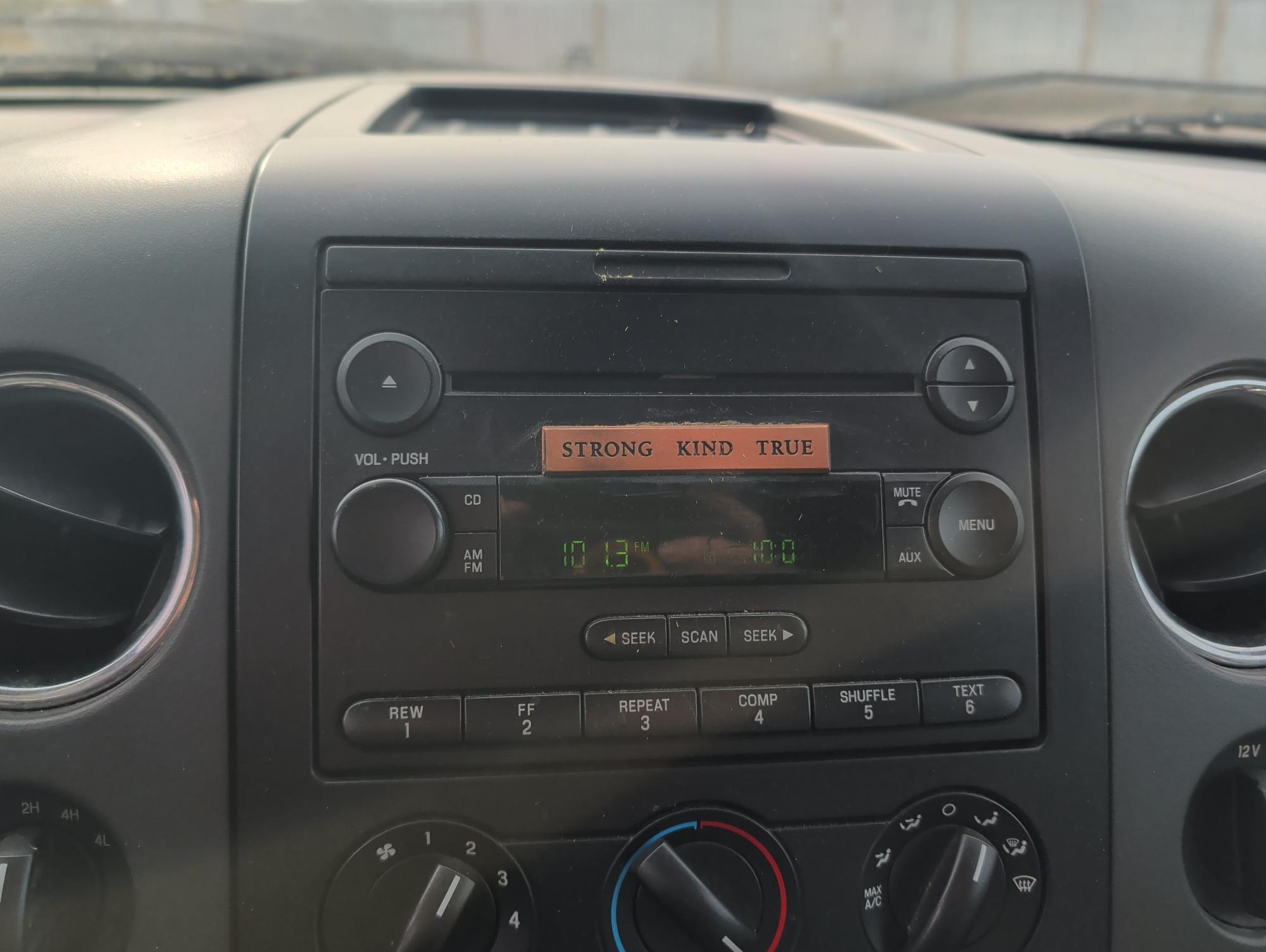 2006 ford f-150 fx4-supercab with 133328 miles for sale near Elk River, Minnesota a88ff2de07a841bcb7279e7d4936dd7d.jpg