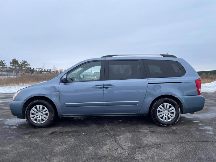 2012 kia sedona with 200624 miles for sale near elk-river, minnesota a890713a32b94b96890c88343b96fe27.jpg