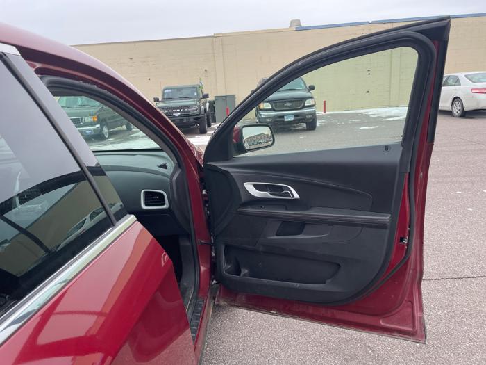 2011 chevrolet equinox 1lt-2wd with 138267 miles for sale near redwood-falls, minnesota a8b827be71b143a384bf18dc24afb4c5.jpeg