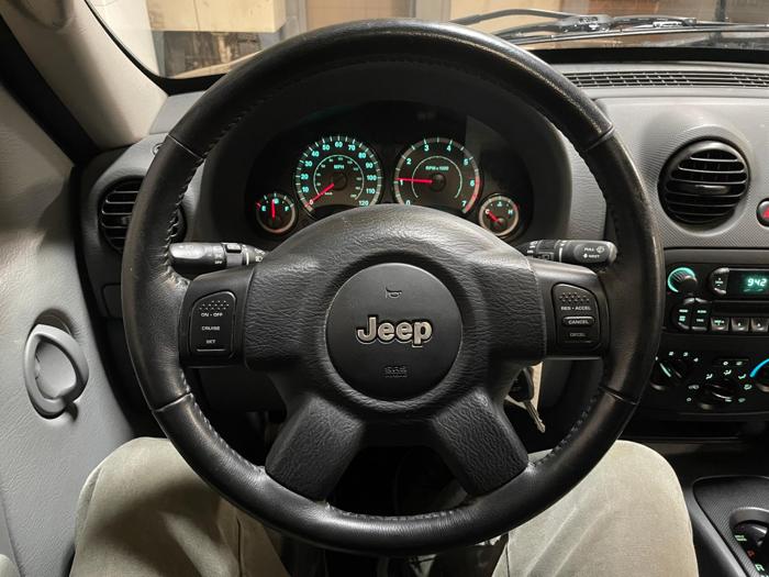 2007 jeep liberty sport with 126305 miles for sale near elk-river, minnesota a8e1fc3ad7a747cf9e8e76da589fd5a8.jpg