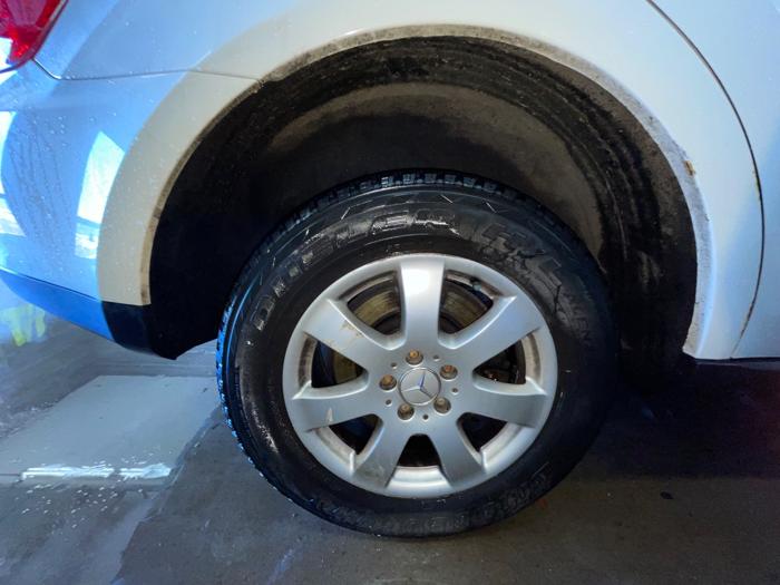 2006 mercedes-benz m-class ml350 with 172356 miles for sale near elk-river, minnesota a917b888c7164ed89b16974d27c515dd.jpeg