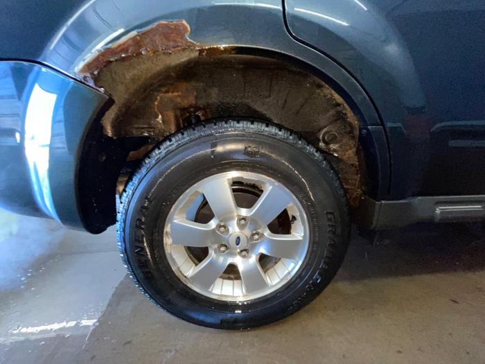 2009 ford escape limited-fwd-v6 with 195306 miles for sale near elk-river, minnesota a945dd2f5d0a4eb48a5ad5db1b659f33.jpeg