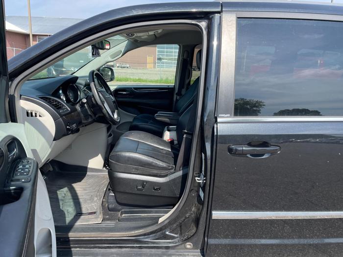 2013 Chrysler Town & Country