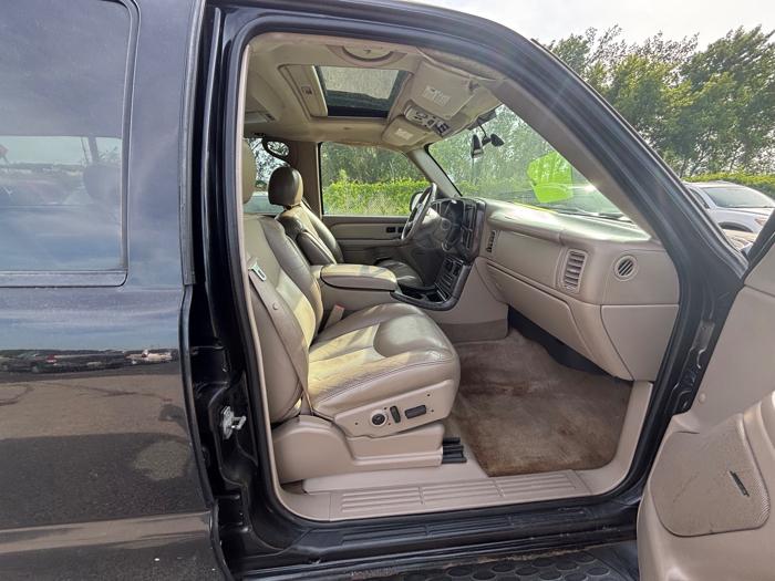 2006 gmc yukon-denali xl-awd with 316662 miles for sale near savage, minnesota a974b63fdf98463084faefa974178f43.jpeg