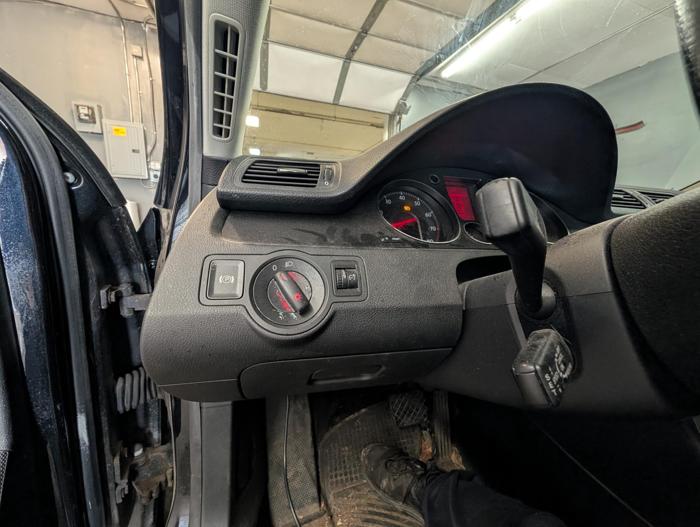 2007 volkswagen passat-wagon base with 92747 miles for sale near elk-river, minnesota a9acaee4ce7b45e8b13ec9886ffca786.jpg