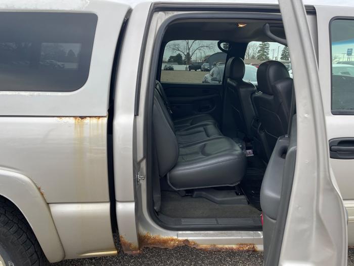 2005 chevrolet silverado-1500 ls-crew-cab-4wd with 291163 miles for sale near fridley, minnesota a9b2e5a243204cd193f9b2b73d60f81d.jpeg