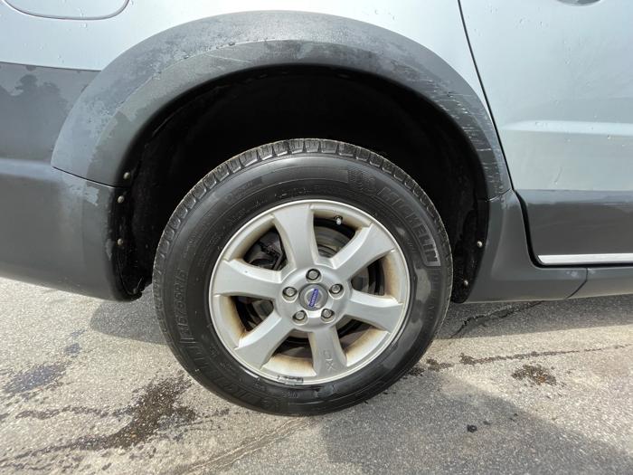 2008 volvo xc70 cross-country with 128415 miles for sale near elk-river, minnesota a9cf46dbffec4b21aca85c1cb2af643a.jpeg