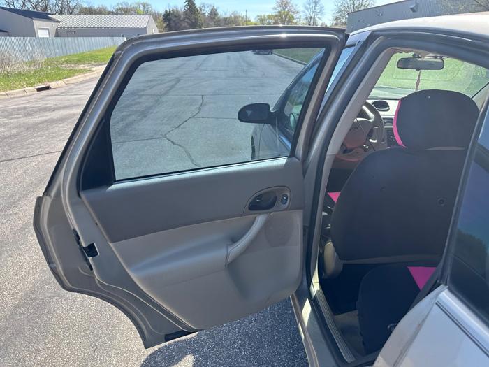 2006 ford focus zx4-s with 146293 miles for sale near elk-river, minnesota a9d53572619f42d3a650505509d2d19c.jpeg