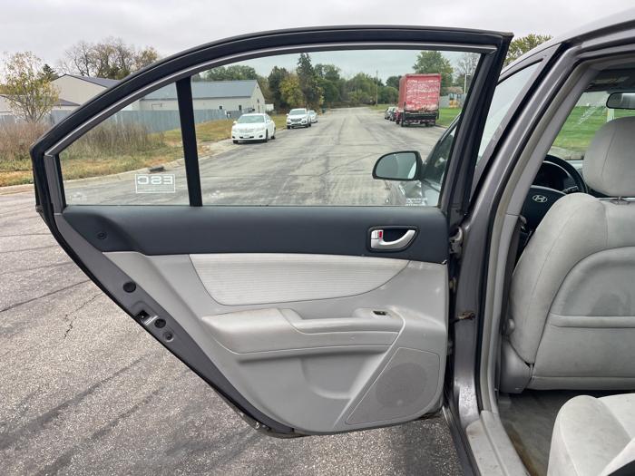 2008 hyundai sonata gls with 351105 miles for sale near elk-river, minnesota a9dac29118ce458d99dd02689812370d.jpeg