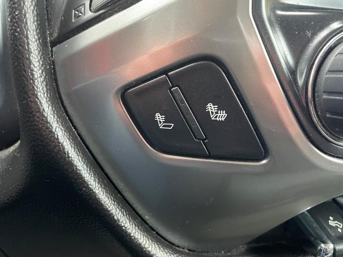 2015 chevrolet silverado-1500 lt-crew-cab-4wd with 224367 miles for sale near saint-paul, minnesota a9f0ca07015c4d00b4af81976bca5997.jpeg