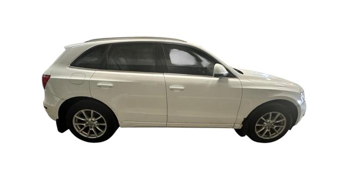 2010 audi q5 3.2-quattro-premium with 199988 miles for sale near elk-river, minnesota aa1a4a246e404c74a26789d0f8e3fb47.jpg