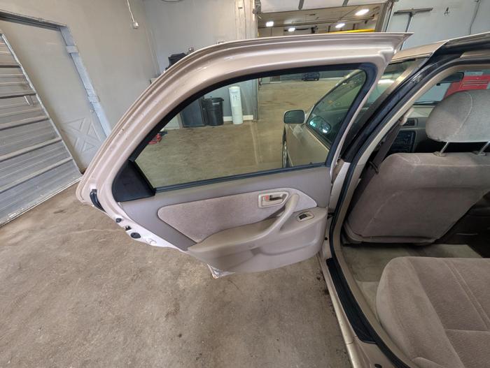 1998 toyota camry ce with 254604 miles for sale near elk-river, minnesota aa36936f052c484d8c5f29046dc79522.jpg