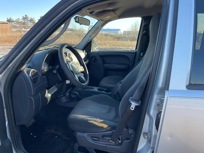 2004 jeep liberty sport with 244012 miles for sale near elk-river, minnesota aa4488252b6146c28f7c53a65dc6846a.jpg