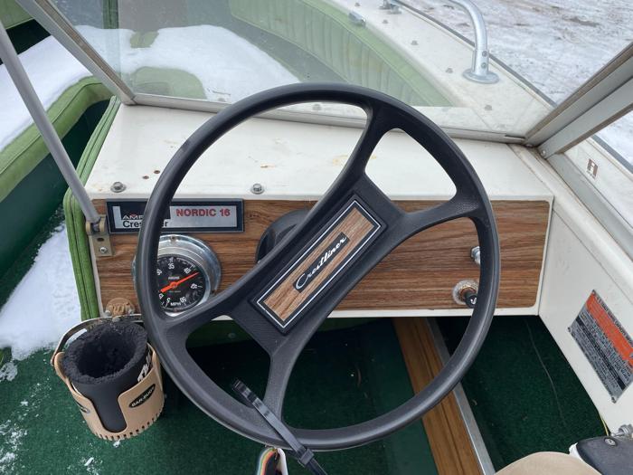 1977 crestliner 16-ft for sale near elk-river, minnesota aa4cfc1179004ec895447652179ce7c1.jpg