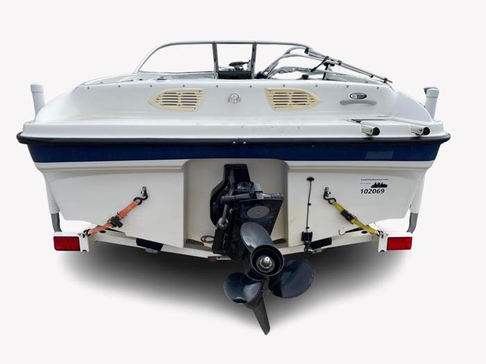 2005 18 Ft. Bayliner