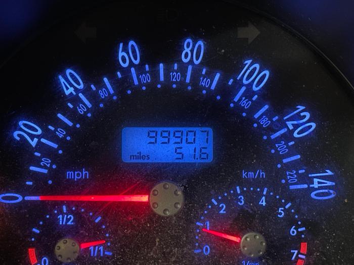 2000 Volkswagen New Beetle