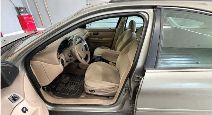 2004 ford taurus-wagon se with 137682 miles for sale near elk-river, minnesota aa6aaf6e4c9d44448c9db039a233f37f.png