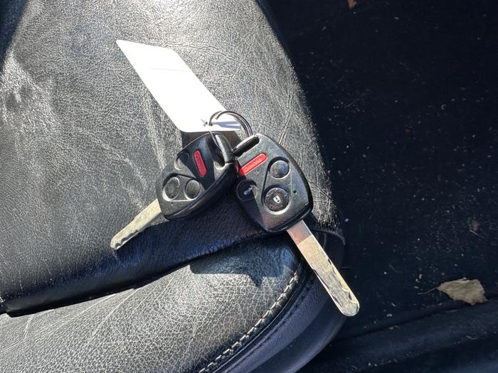 2005 honda accord ex-sedan-at with 179546 miles for sale near elk-river, minnesota aa956425c7794c11bfb21591921556ac.jpeg