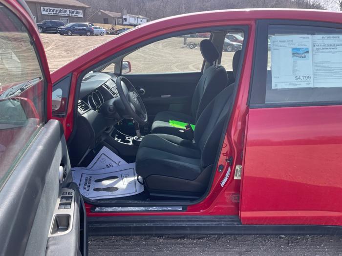 2011 nissan versa 1.8-sl-hatchback with 161381 miles for sale near jordan, minnesota aad264dd3fef4d1d886c93e05e0b3016.jpeg