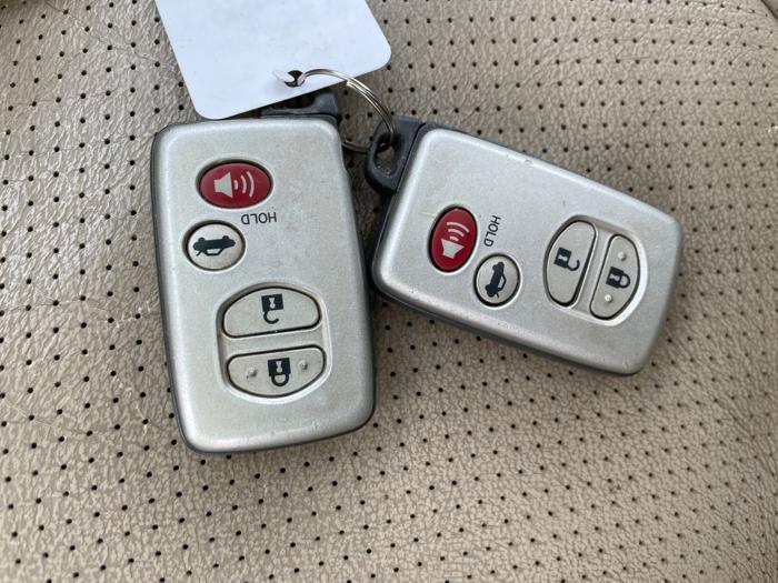 2008 toyota avalon limited with 142800 miles for sale near elk-river, minnesota aadb029f6a4e4b62bb45c5e750696105.jpeg