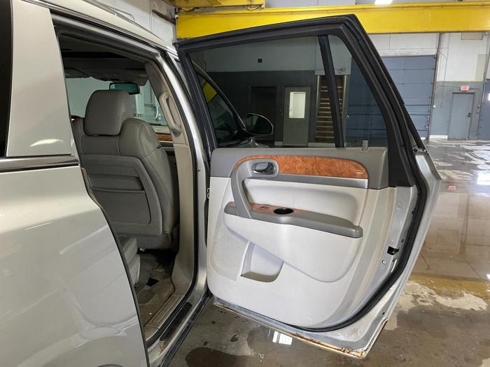 2010 buick enclave cxl with 198136 miles for sale near elk-river, minnesota ab0b396aebce4d6092734d792e6af132.jpg