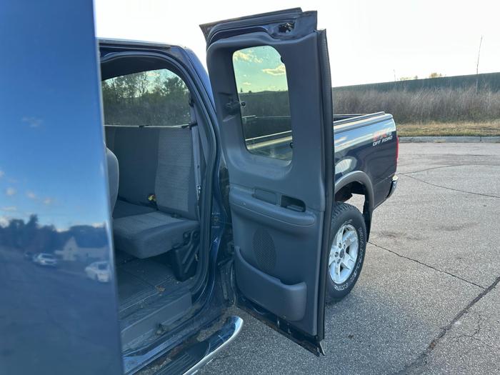 2003 ford f-150 xl-supercab-4wd with 125941 miles for sale near elk-river, minnesota ab794095c09a48b7b01387d927e96c22.jpg