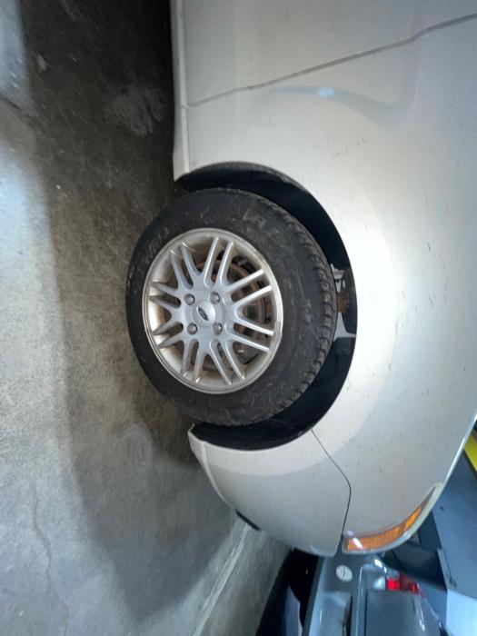 2009 ford focus se-sedan with 198044 miles for sale near elk-river, minnesota ab7c4d0e2e5e4e34987891f28478dc1c.jpeg