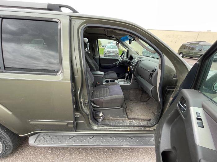 2005 nissan pathfinder xe-2wd with 199427 miles for sale near redwood-falls, minnesota ab8cca6c7f1a4d60844d732132f66ed4.jpeg
