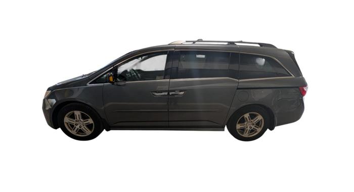 2011 honda odyssey touring with 204874 miles for sale near elk-river, minnesota ab939fd16fd34dae82b07c44f95d2229.jpg