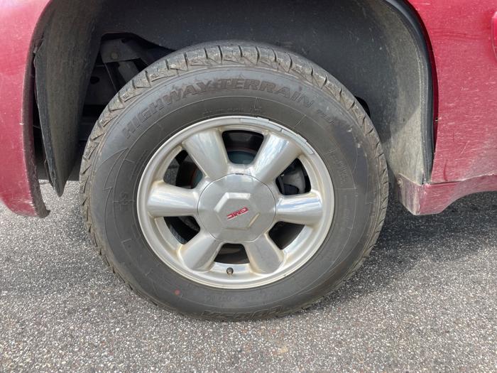 2004 gmc envoy sle-4wd with 259738 miles for sale near elk-river, minnesota abbf67992e5c4b3e8db54d247f977022.jpeg