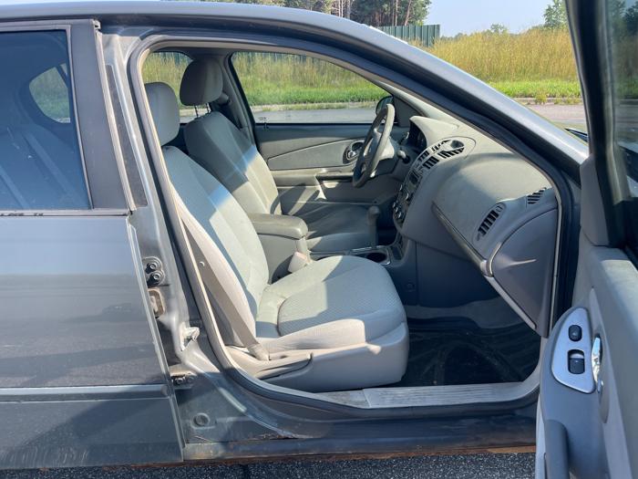 2008 chevrolet malibu-classic ls with 214265 miles for sale near elk-river, minnesota abd627d7a2034468b9b348e83bb55e1a.jpeg