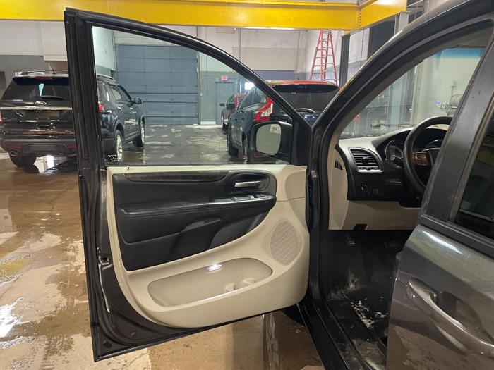 2016 dodge grand-caravan se with 178263 miles for sale near elk-river, minnesota abe5192fa69a4b4c81035421e6de958f.jpg