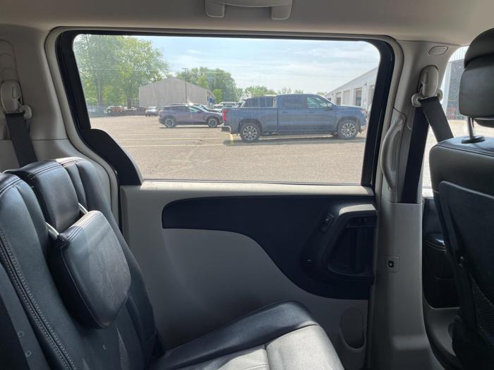 2013 Chrysler Town & Country