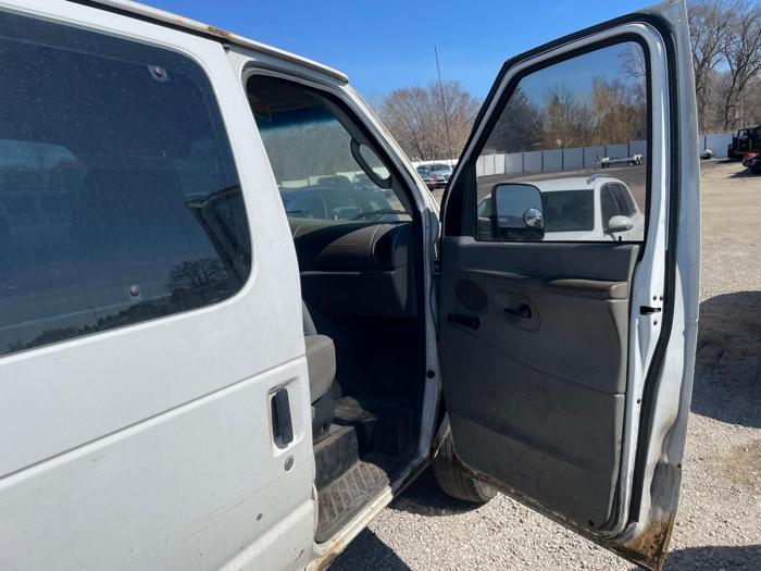 2006 ford e-250 with 396782 miles for sale near elk-river, minnesota ac2ec6ee0a244c838d070cab67a33682.jpg