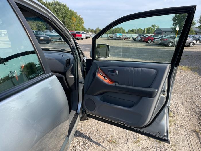 1999 lexus rx-300 awd with 316927 miles for sale near elk-river, minnesota ac50284692284c649480bd862a9cbd78.jpeg