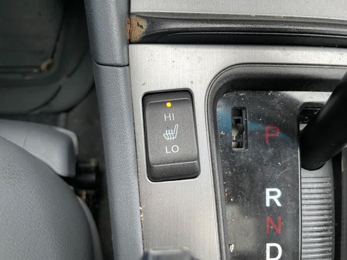 2004 honda accord ex-v-6-sedan-at-with-xm-radio with 214695 miles for sale near elk-river, minnesota ac65a201df5346008be7abd4f8a826c8.jpeg