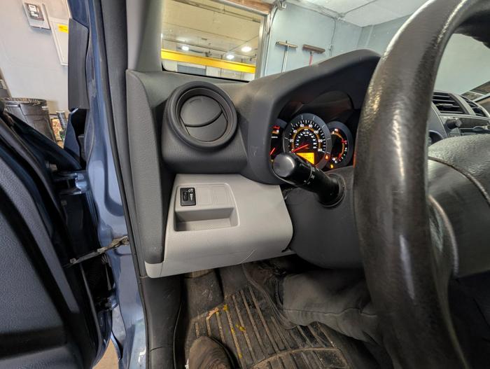 2010 toyota rav4 base-i4-4wd with 209322 miles for sale near elk-river, minnesota ac7a6fb3e5c342718a82f91822fc79b8.jpg